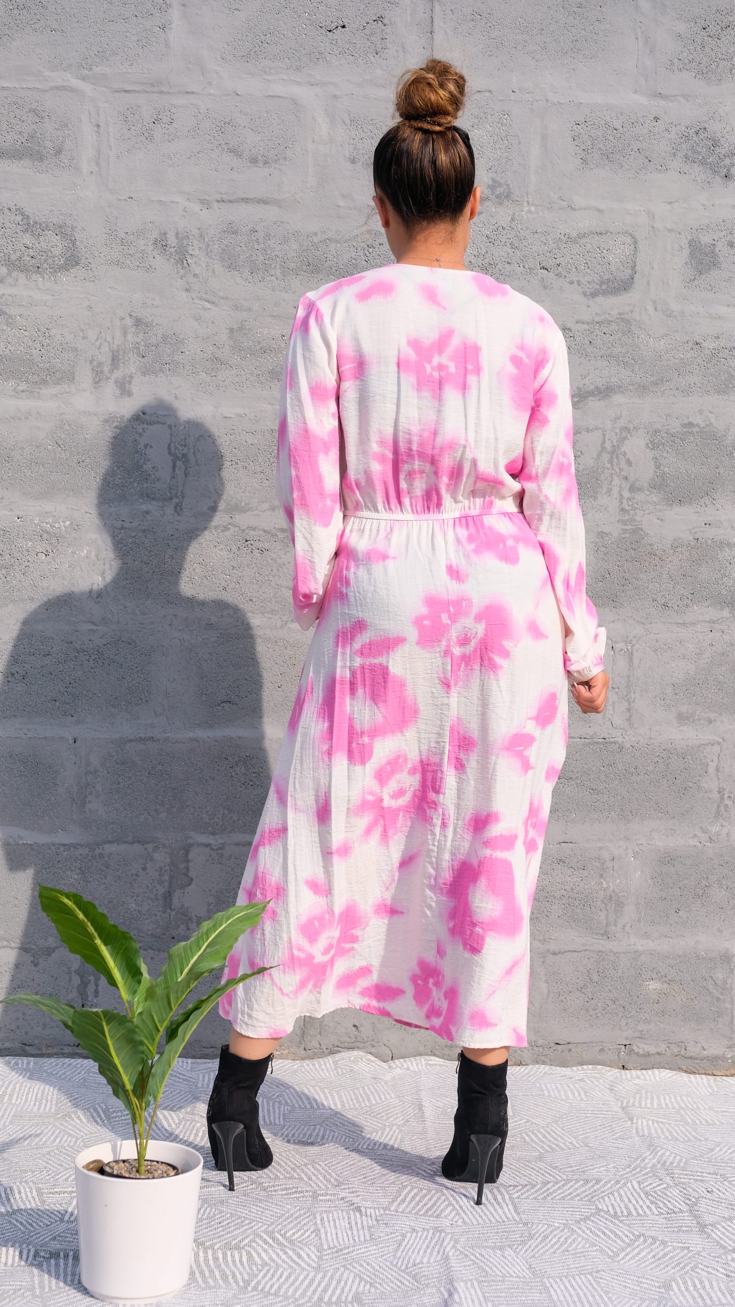 Pink and white maxi dress - Image 3